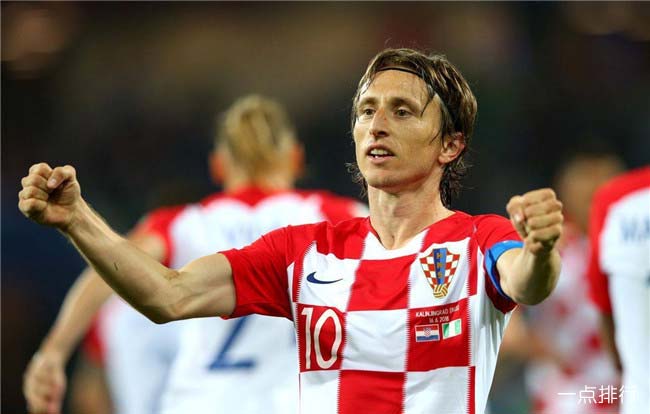 哈特11中8轰21分6板，本赛季首发9场取得8胜1负