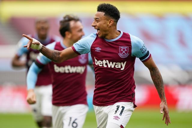 前辈认可！帕里什发文祝贺詹姆斯：纪录就是用来打破的